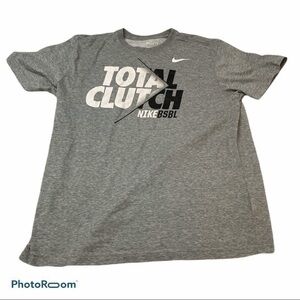 Total clutch gray Nike shirt